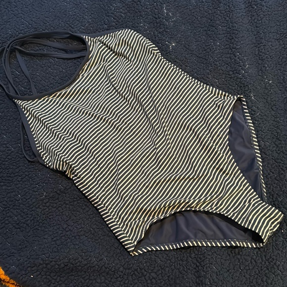 Carve Designs Beacon One-Piece Swimsuit - Navy & White - Picture 1 of 5